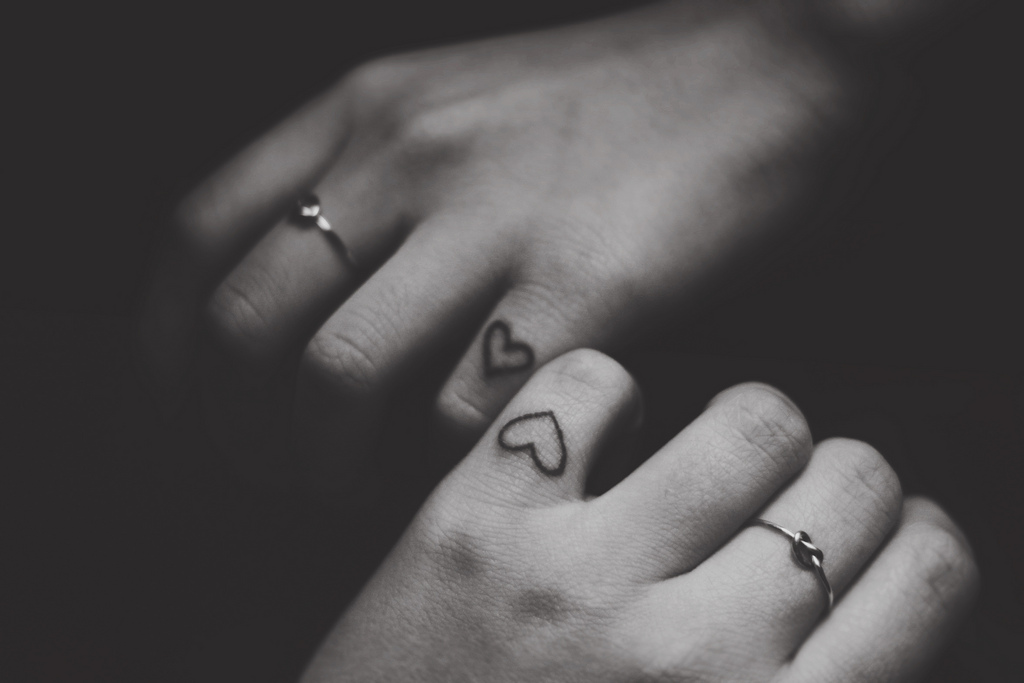 Heart Shaped Finger Ring Tattoos.