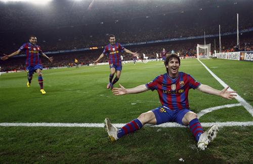 Lionel Messi Celebrating After Hit Winning Goal Wallpaper